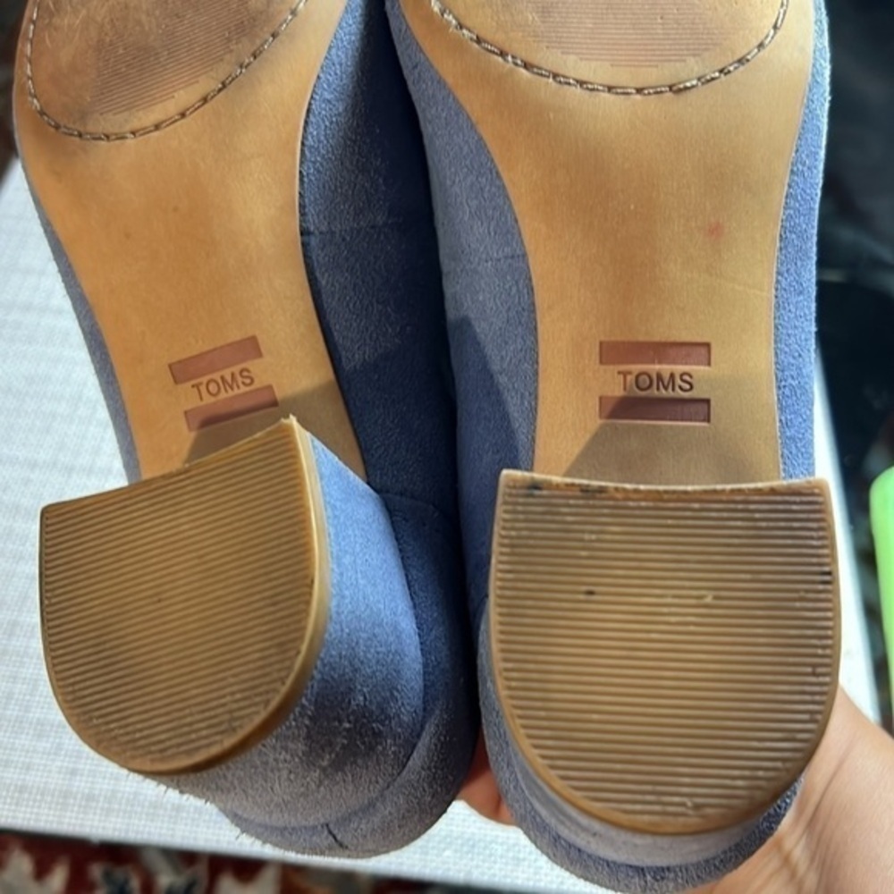 TOMS SHOES, size8W, blue suede - Picture 5 of 8